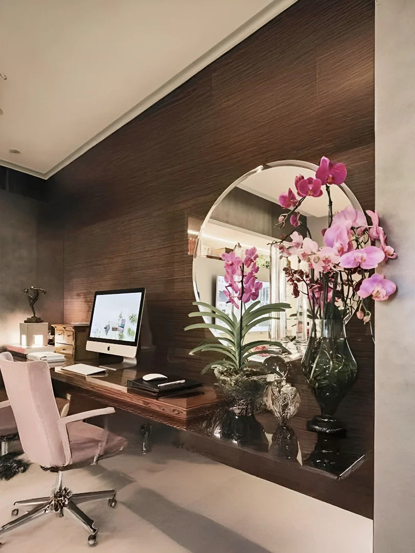 Desk Memo: How Greenery Made My Workday Softer